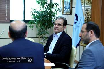 جلسه راه اندازی مطالعات کوهورت از میانسالی تا سالمندی در مرکز تحقیقات اردکان